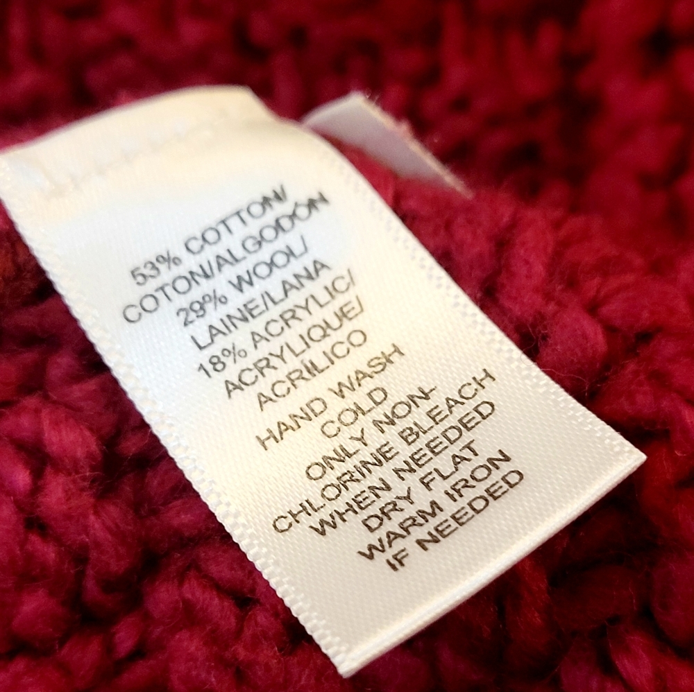 Red chunky cable knit slouchy sweater size medium - Picture 12 of 12